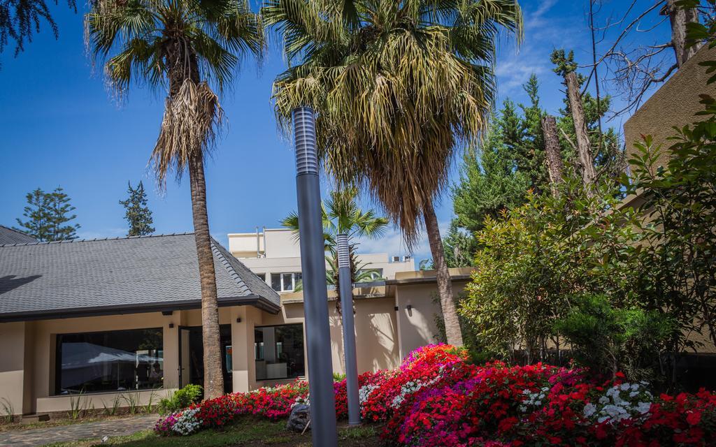 Howard Johnson Hotel Yerba Buena Dış mekan fotoğraf